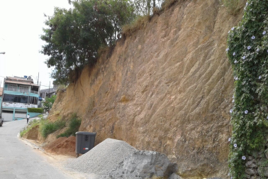 Prefeitura entrega muro de arrimo na Vila Sábia - Agência Sorocaba